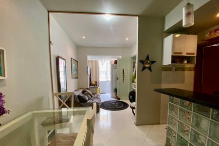 Apartamento à venda com 52m², 1 quarto e sem vaga Apartamento à venda com 52m², 1 quarto e sem vagaSala