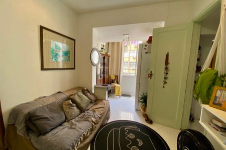 Apartamento à venda com 52m², 1 quarto e sem vaga Apartamento à venda com 52m², 1 quarto e sem vagaSala