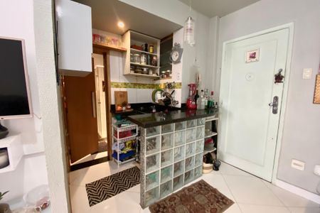 Apartamento à venda com 52m², 1 quarto e sem vaga Apartamento à venda com 52m², 1 quarto e sem vagaCozinha