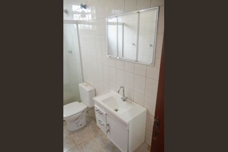 Casa para alugar com 356m², 5 quartos e 2 vagas Casa para alugar com 356m², 5 quartos e 2 vagasBanheiro Fundos
