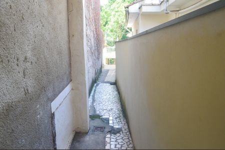 Casa para alugar com 356m², 5 quartos e 2 vagas Casa para alugar com 356m², 5 quartos e 2 vagasÁrea externa Fundos