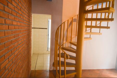 Casa para alugar com 356m², 5 quartos e 2 vagas Casa para alugar com 356m², 5 quartos e 2 vagasSala Fundos