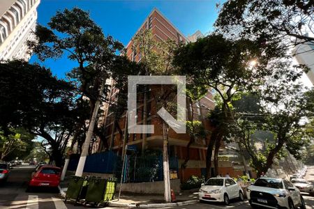 Apartamento à venda com 98m², 2 quartos e 2 vagas Apartamento à venda com 98m², 2 quartos e 2 vagasFachada