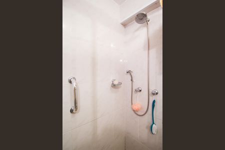 Apartamento à venda com 98m², 2 quartos e 2 vagas Apartamento à venda com 98m², 2 quartos e 2 vagasBanheiro