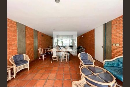 Apartamento à venda com 98m², 2 quartos e 2 vagas Apartamento à venda com 98m², 2 quartos e 2 vagasÁrea comum