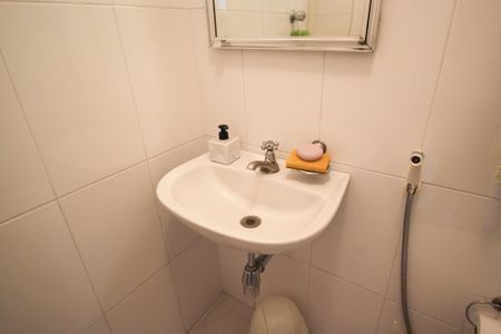 Apartamento à venda com 98m², 2 quartos e 2 vagas Apartamento à venda com 98m², 2 quartos e 2 vagasBanheiro de serviço