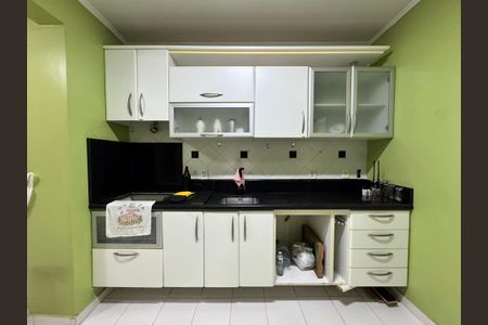 Apartamento à venda com 80m², 2 quartos e sem vaga Apartamento à venda com 80m², 2 quartos e sem vagaCozinha