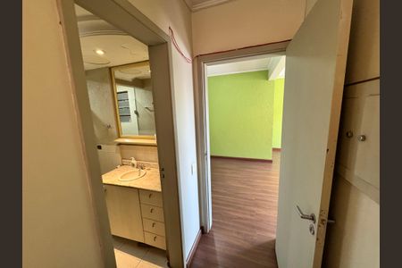 Apartamento à venda com 80m², 2 quartos e sem vaga Apartamento à venda com 80m², 2 quartos e sem vagaCorredor