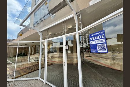 Apartamento à venda com 80m², 2 quartos e sem vaga Apartamento à venda com 80m², 2 quartos e sem vagaPlaquinha fachada instalada