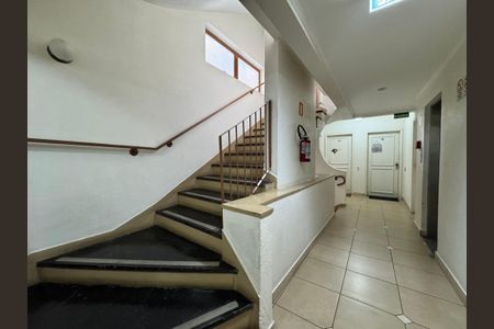 Apartamento à venda com 80m², 2 quartos e sem vaga Apartamento à venda com 80m², 2 quartos e sem vagaCorredor