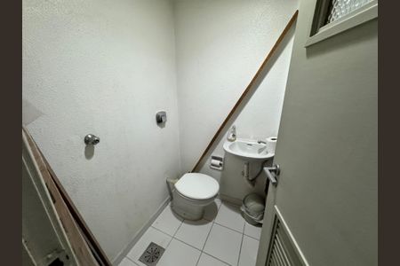 Apartamento à venda com 80m², 2 quartos e sem vaga Apartamento à venda com 80m², 2 quartos e sem vagaLavabo