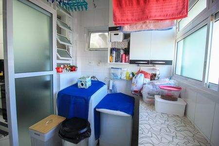 Apartamento à venda com 78m², 3 quartos e 1 vagaÁrea de Serviço