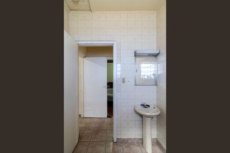 Casa à venda com 197m², 4 quartos e 2 vagas Casa à venda com 197m², 4 quartos e 2 vagasBanheiro