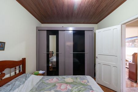 Casa à venda com 197m², 4 quartos e 2 vagas Casa à venda com 197m², 4 quartos e 2 vagasQuarto 2