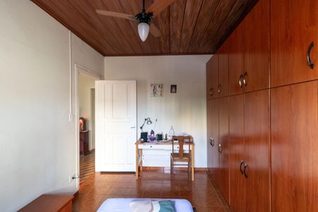 Casa à venda com 197m², 4 quartos e 2 vagas Casa à venda com 197m², 4 quartos e 2 vagasQuarto 1