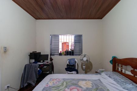 Casa à venda com 197m², 4 quartos e 2 vagas Casa à venda com 197m², 4 quartos e 2 vagasQuarto 2
