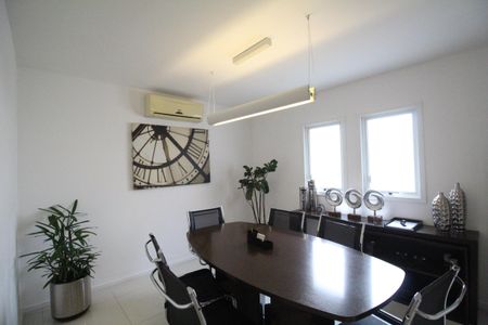 Casa à venda com 523m², 4 quartos e 2 vagasSala 3