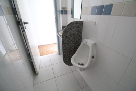 Casa à venda com 523m², 4 quartos e 2 vagasBanheiro 4