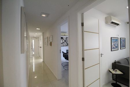 Casa à venda com 523m², 4 quartos e 2 vagasSala 7 - Corredor