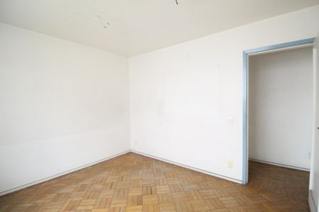 Casa à venda com 523m², 4 quartos e 2 vagasQuarto 1