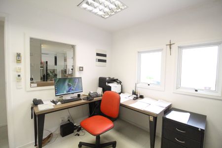 Casa à venda com 523m², 4 quartos e 2 vagasSala 4