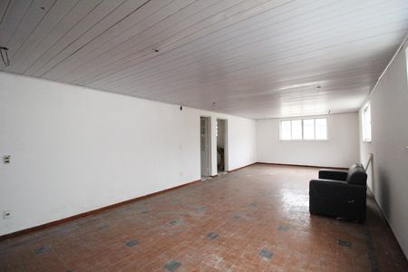 Casa à venda com 523m², 4 quartos e 2 vagasSala 13