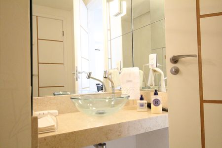 Casa à venda com 523m², 4 quartos e 2 vagasBanheiro 2