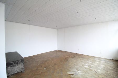 Casa à venda com 523m², 4 quartos e 2 vagasSala 12