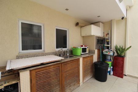 Casa à venda com 523m², 4 quartos e 2 vagasEspaço Gourmet