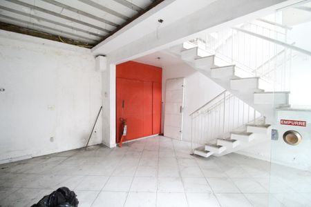 Casa à venda com 523m², 4 quartos e 2 vagasSala 8