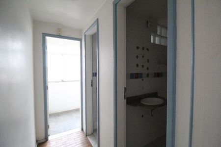 Casa à venda com 523m², 4 quartos e 2 vagasBanheiro 3