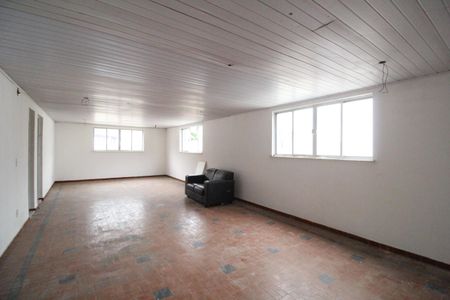 Casa à venda com 523m², 4 quartos e 2 vagasSala 13