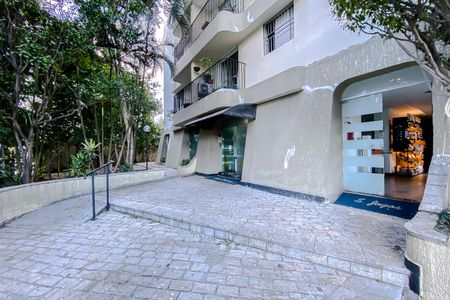 Apartamento à venda com 120m², 2 quartos e 2 vagasÁrea comum