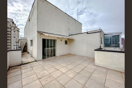 Apartamento à venda com 120m², 2 quartos e 2 vagas Apartamento à venda com 120m², 2 quartos e 2 vagasVaranda