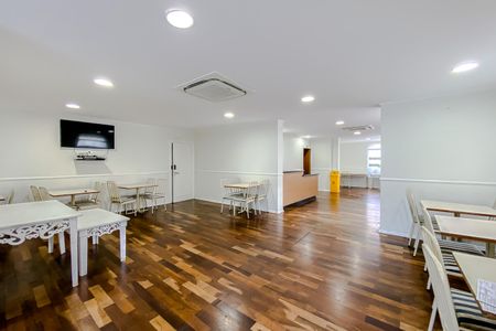 Apartamento à venda com 120m², 2 quartos e 2 vagasÁrea comum