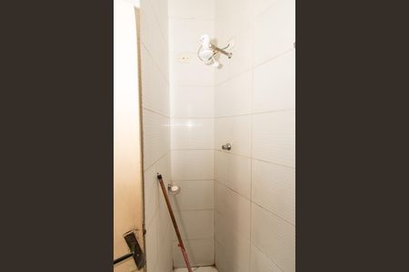 Casa à venda com 250m², 4 quartos e 1 vaga Casa à venda com 250m², 4 quartos e 1 vagaBanheiro de serviço