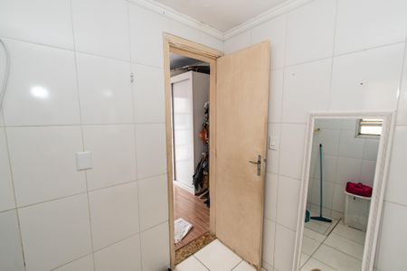 Casa à venda com 250m², 4 quartos e 1 vaga Casa à venda com 250m², 4 quartos e 1 vagaBanheiro da suíte