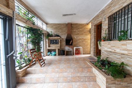 Casa à venda com 250m², 4 quartos e 1 vaga Casa à venda com 250m², 4 quartos e 1 vagaGaragem