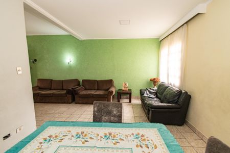 Casa à venda com 250m², 4 quartos e 1 vaga Casa à venda com 250m², 4 quartos e 1 vagaSala de jantar