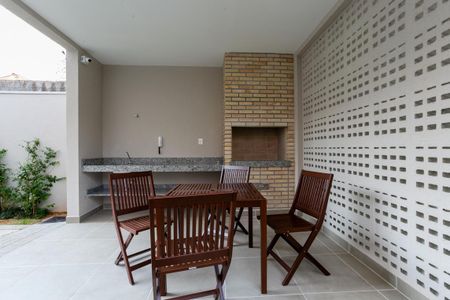 Apartamento para alugar com 37m², 2 quartos e sem vagaÁrea comum - Churrasqueira 1