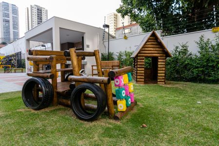 Apartamento para alugar com 37m², 2 quartos e sem vagaÁrea comum - Playground