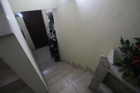 Apartamento à venda com 56m², 2 quartos e 1 vagaSala - Escada