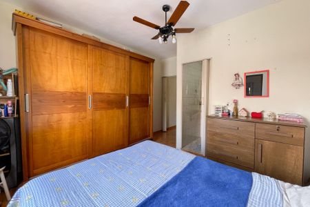 Casa à venda com 233m², 4 quartos e 4 vagas Casa à venda com 233m², 4 quartos e 4 vagasSuíte 2