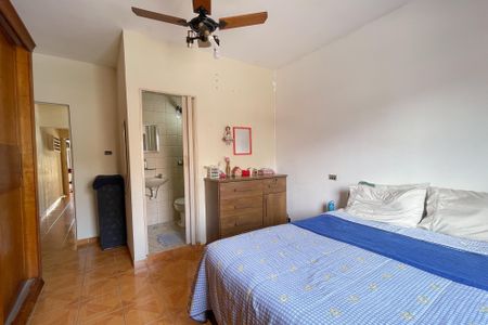 Casa à venda com 233m², 4 quartos e 4 vagas Casa à venda com 233m², 4 quartos e 4 vagasSuíte 2