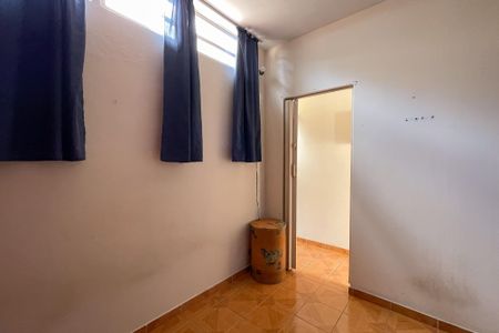 Casa à venda com 233m², 4 quartos e 4 vagas Casa à venda com 233m², 4 quartos e 4 vagasQuarto 1