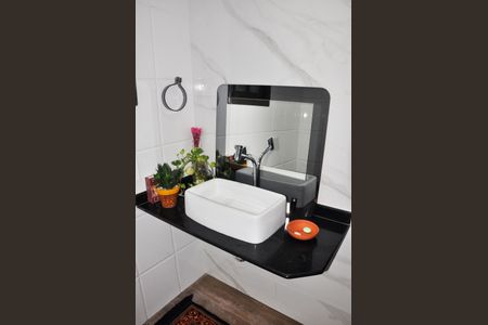 Casa à venda com 280m², 3 quartos e 2 vagas Casa à venda com 280m², 3 quartos e 2 vagasDetalhe - Lavabo