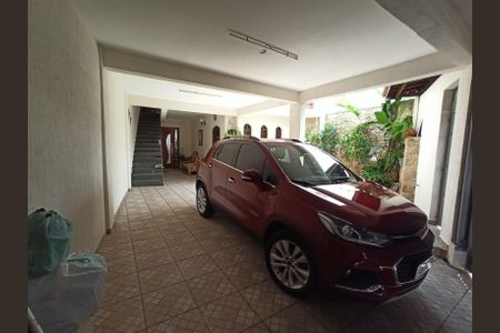 Casa à venda com 280m², 3 quartos e 2 vagas Casa à venda com 280m², 3 quartos e 2 vagasGaragem