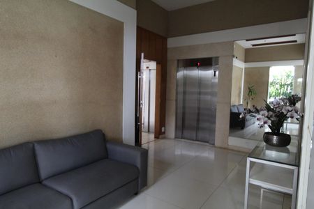 Apartamento à venda com 127m², 2 quartos e 2 vagasHall Social