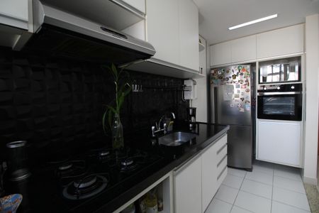 Apartamento à venda com 127m², 2 quartos e 2 vagasCozinha