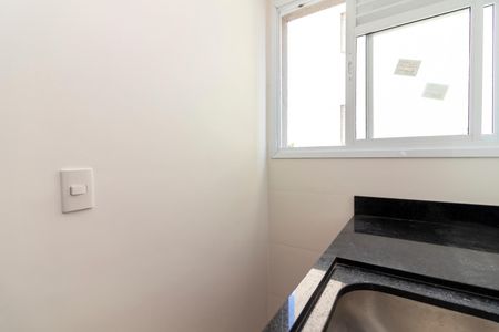 Apartamento à venda com 43m², 2 quartos e sem vaga Apartamento à venda com 43m², 2 quartos e sem vagaÁrea de Serviço